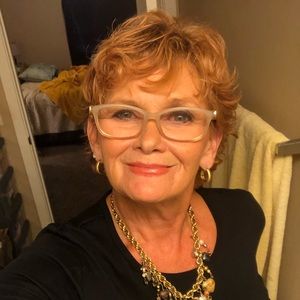 Meet your Posher, Pamelia